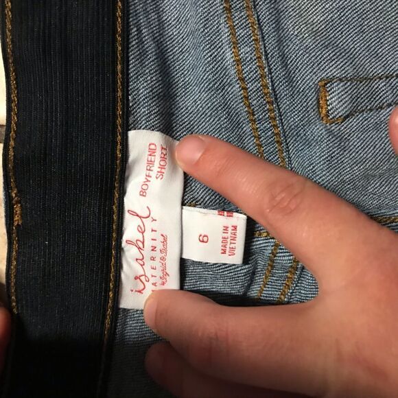 Isabel maternity stretch panel boyfriend raw hem shorts - Picture 4 of 4